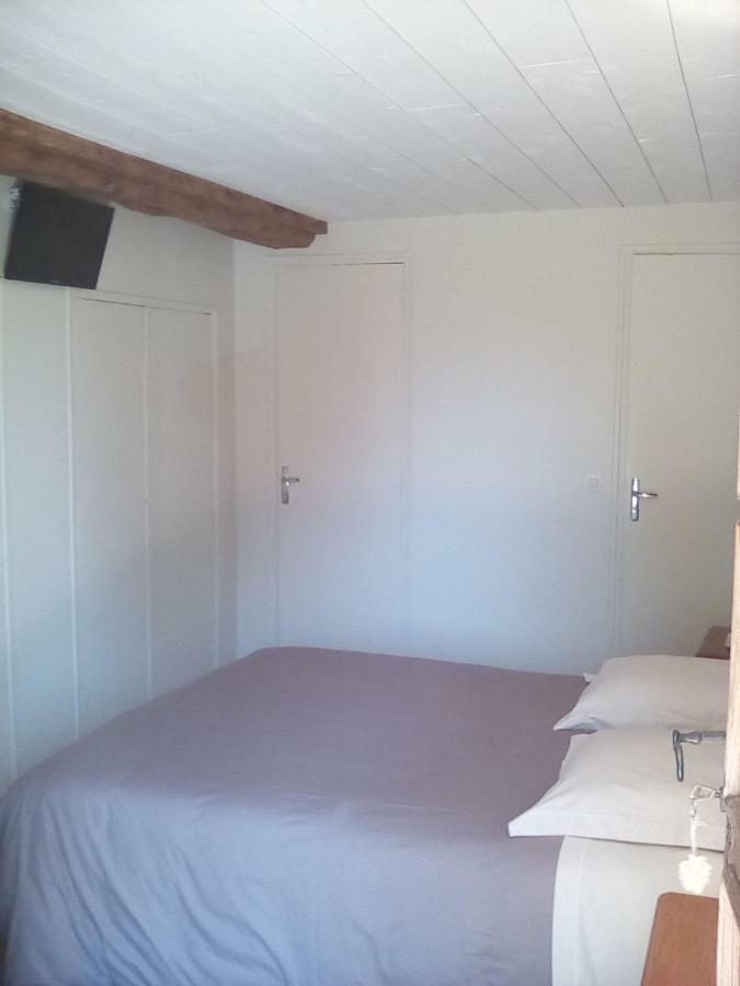 La Ferme Des Vignes Bed & Breakfast Hotot-en-Auge Exterior photo